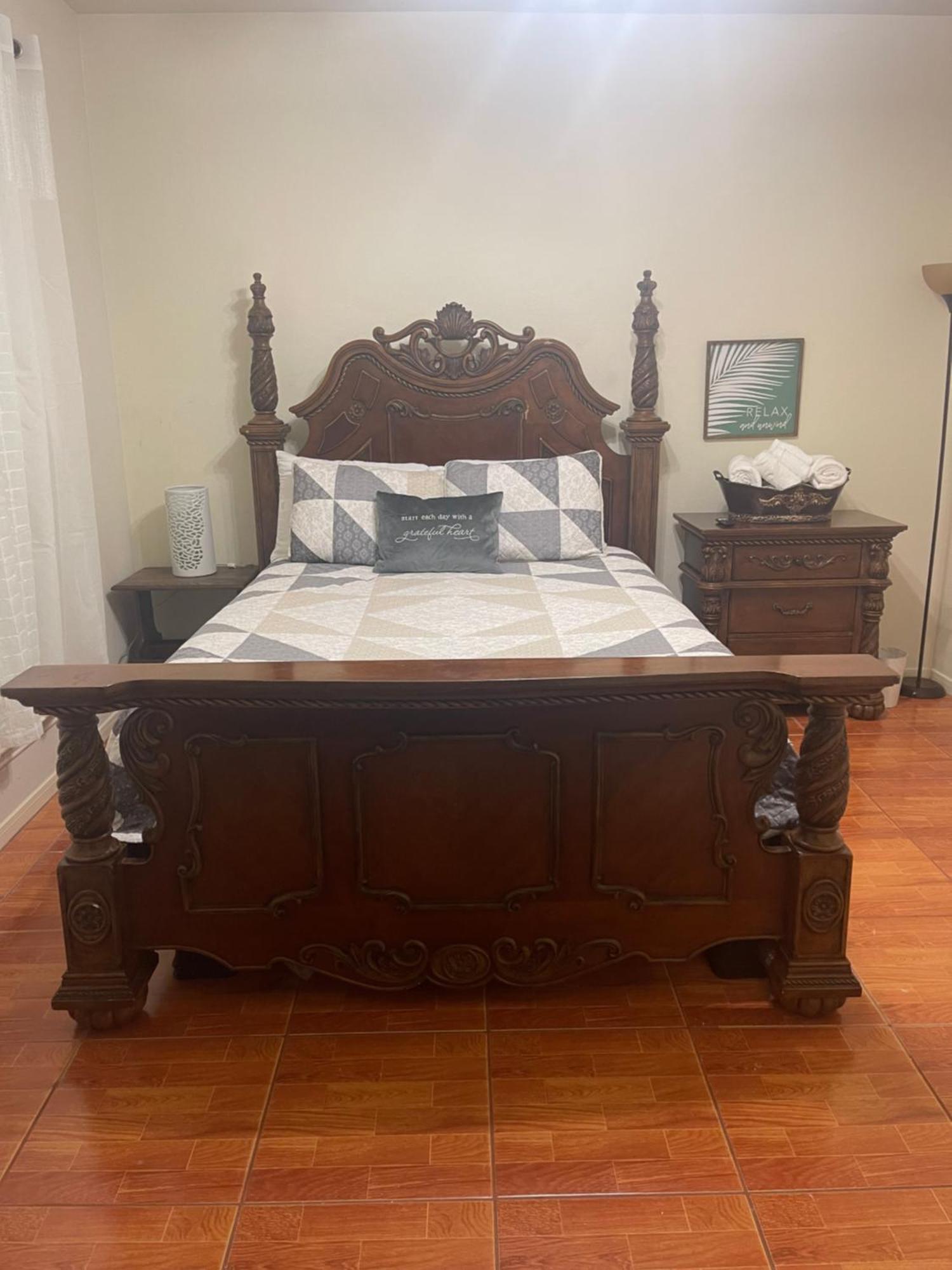 Unwind And Relax 4 Bedroom Stay Humble Buitenkant foto