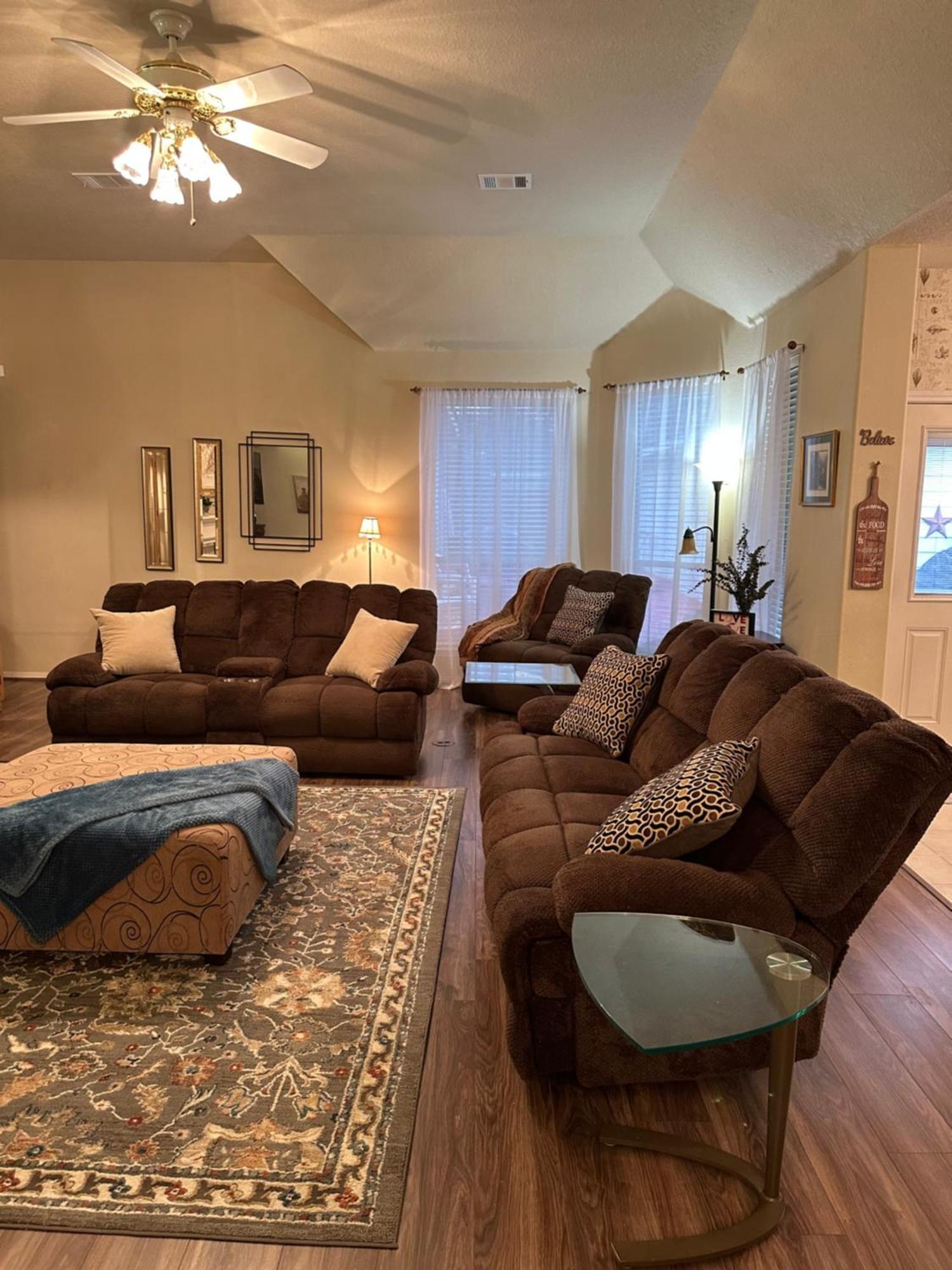 Unwind And Relax 4 Bedroom Stay Humble Buitenkant foto